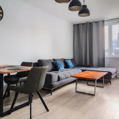 Urban Chic By Bookinghost Daire *