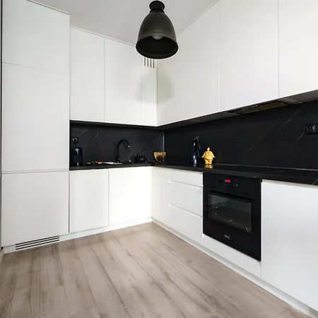 Urban Chic By Bookinghost * Wroclaw