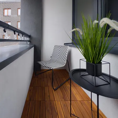 Urban Chic By Bookinghost Wroclaw